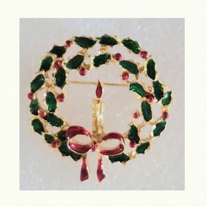 Vintage Christmas Wreath Holding Candle Enamel Brooch Pin Green Red Gold 3/$25